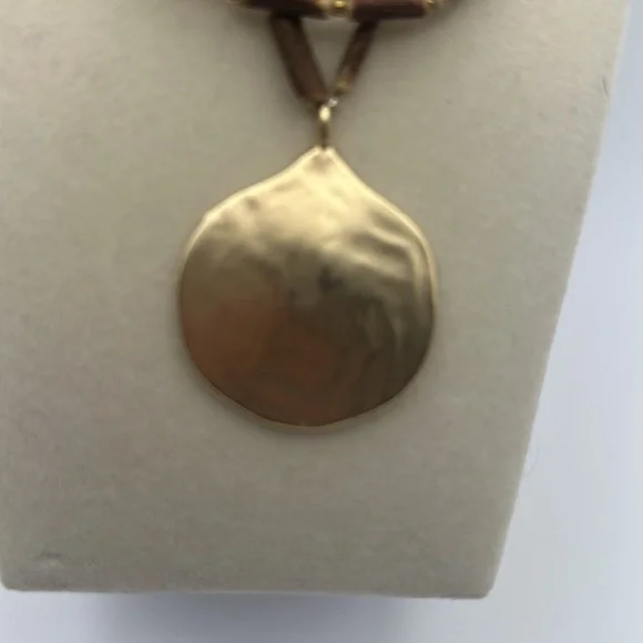 New J Jill adjustable beaded necklace with gold color pendant - Picture 5 of 6